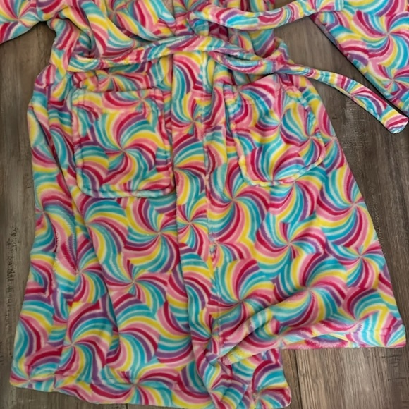 Candy Pink girls rainbow plush robe 10/12 - Picture 4 of 7